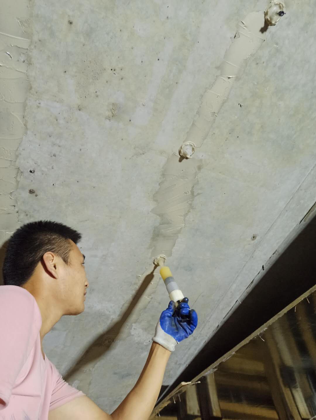 阿里房屋墙体裂缝施工方法